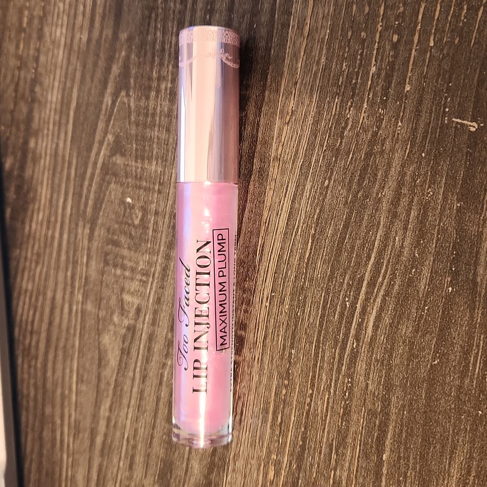 Too faced lip injector plump